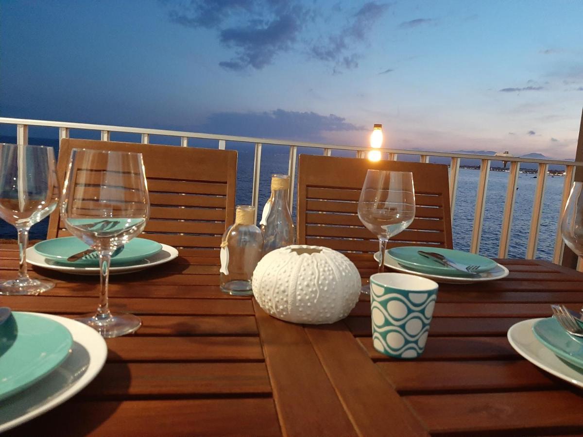 Apartamento Acantilados Vistas Mar Салоу Экстерьер фото