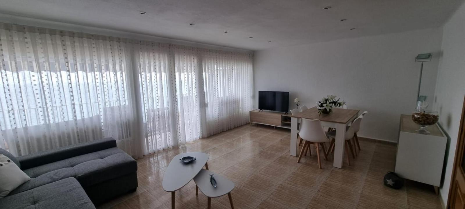 Apartamento Acantilados Vistas Mar Салоу Экстерьер фото